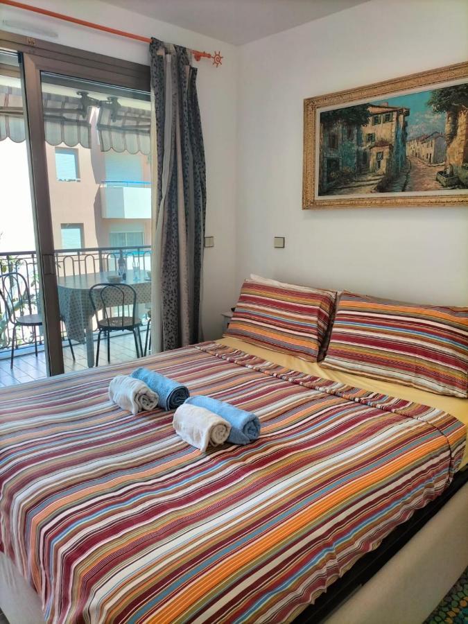 Apartmán A Due Passi Dal Mare Menton Exteriér fotografie